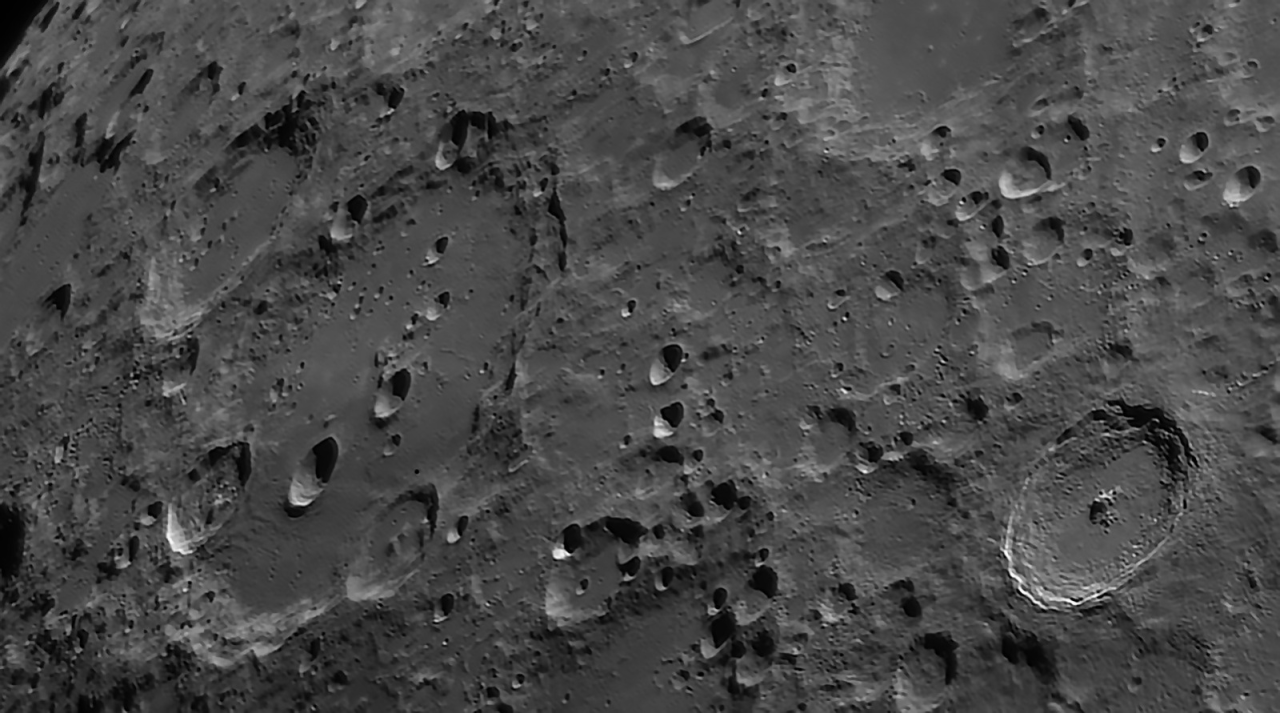 Crateri lunari Clavius e Tycho, foto di Alberto Civiello