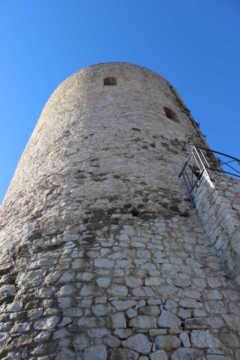 La Torre vista dal basso