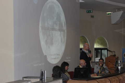 Presentazione: Invito all'osservazione lunare