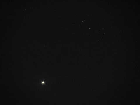 congiunzione Venere Pleiadi  10 aprile 2015