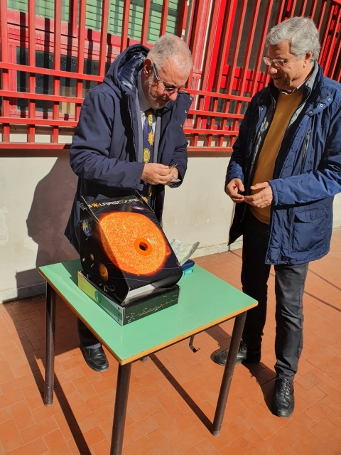 Edgardo Filippone e Raffaele D'Arco con l'elioscopio